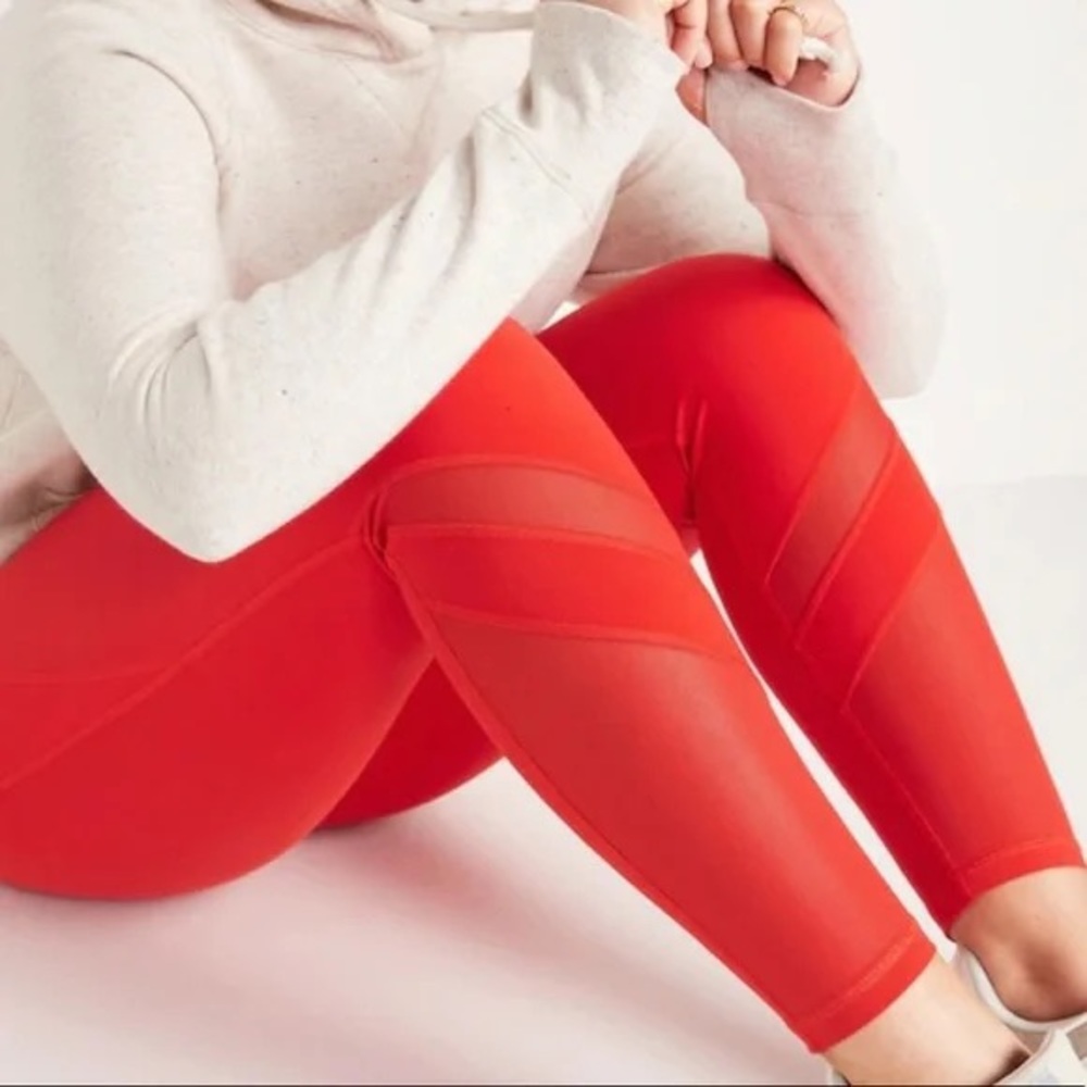 ⚡️SOLD⚡️ Old Navy Women's High-Waisted Elevate 7/8-Length Leggings - Picture 3 of 14
